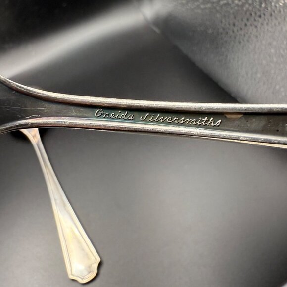 Oneida Silverplate Clairhill-Fairhill Pattern Set of 4 Teaspoons & 2 Tablespoons - Picture 6 of 9